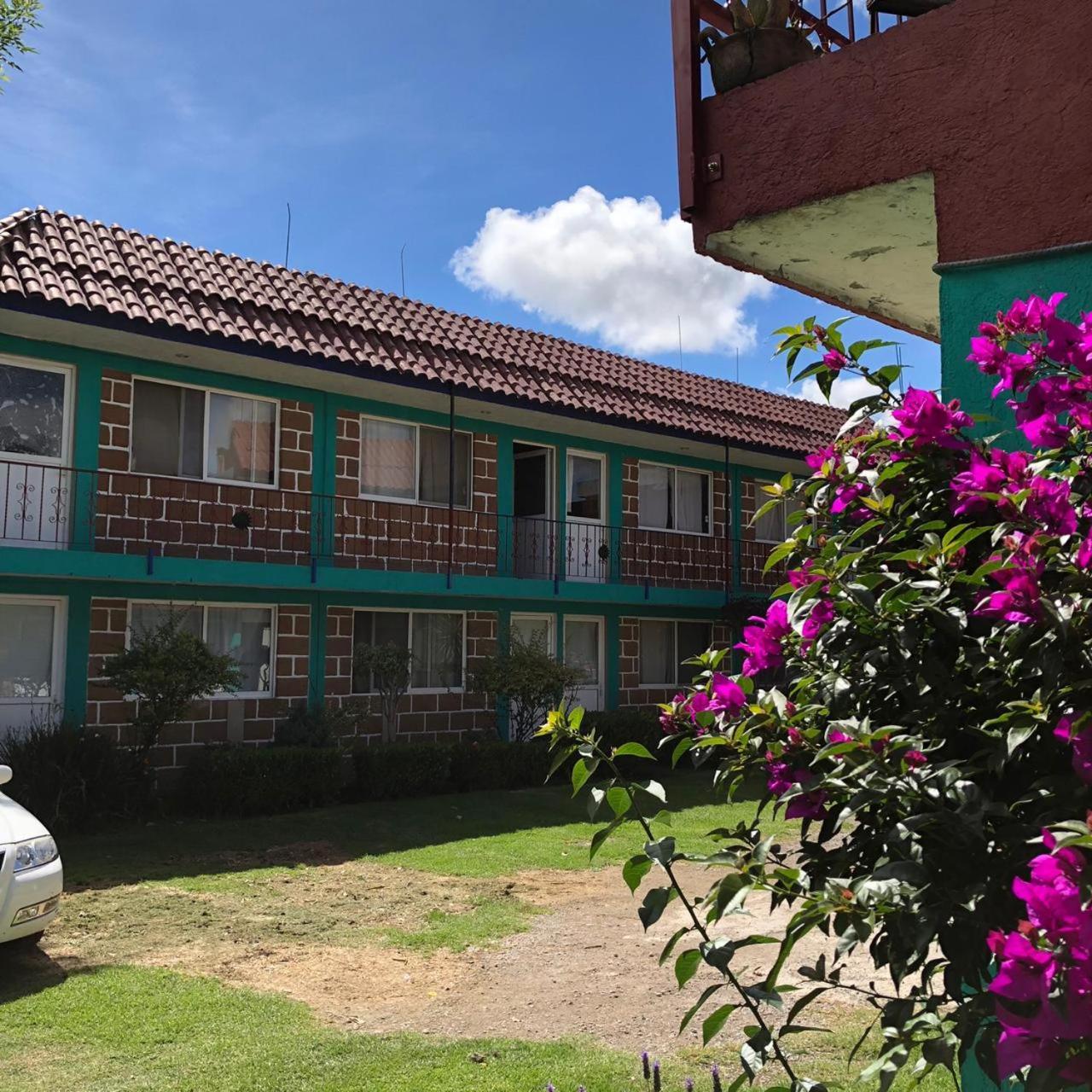 Hotel Las Fumarolas De Don Goyo 乔卢拉 外观 照片